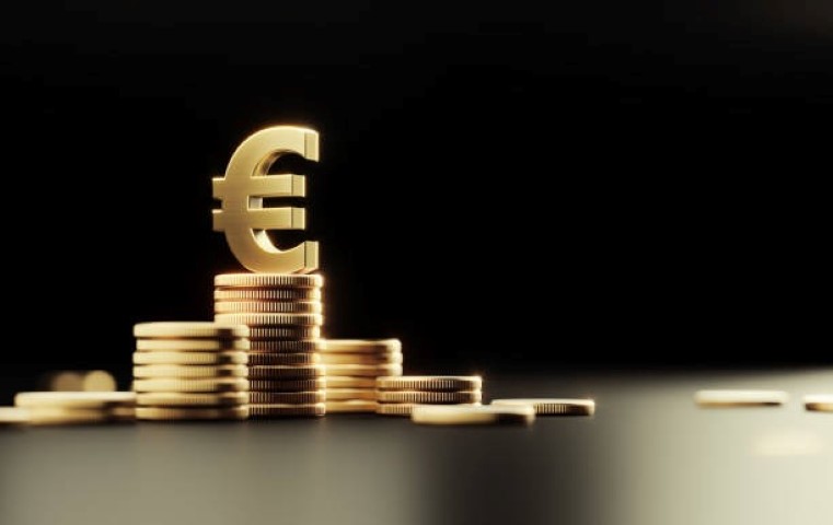 İnternetten ev hanımlarına yönelik online eğitim verme