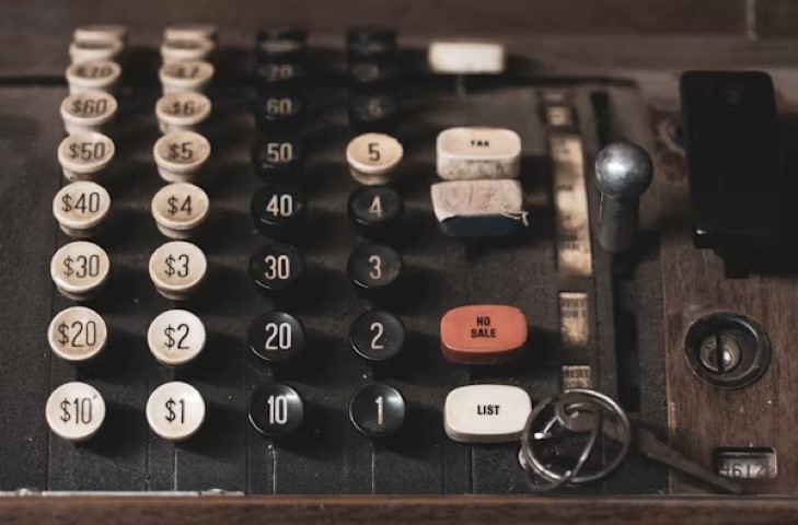 Öğrenciler için gizli müşteri olarak para kazanma yolları