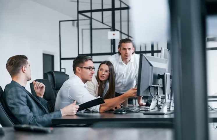 Online marka yönetimi ile para kazanma stratejileri